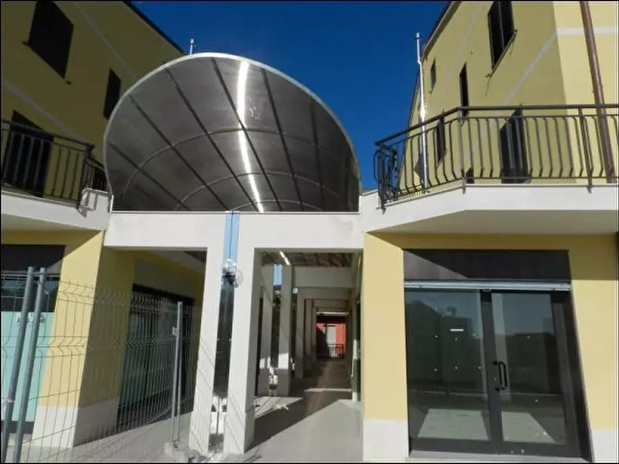 Immagine 17 di Appartamento in vendita  in Via Vittorio Emanuele III 581 a Canicattini Bagni