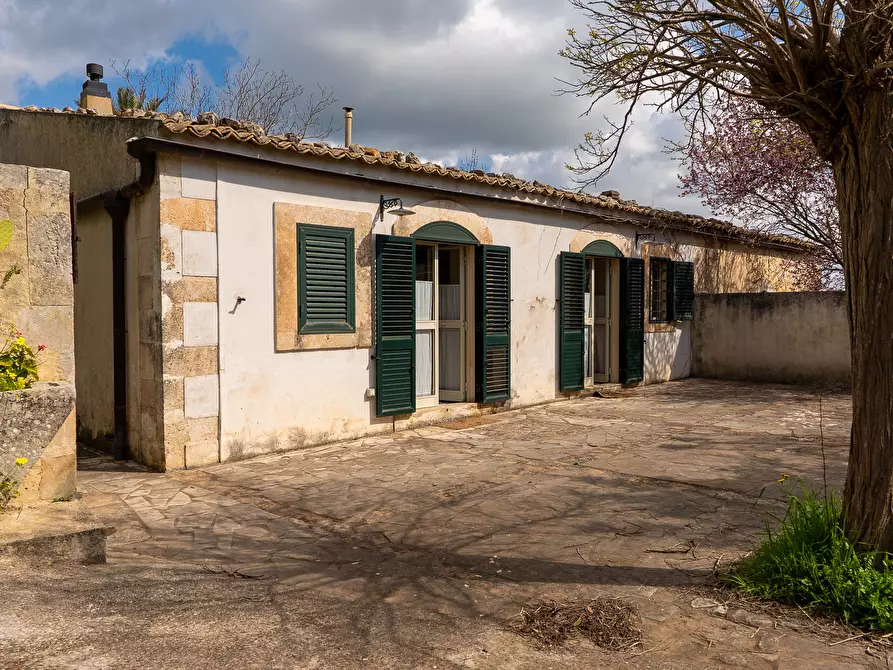 Immagine 29 di Villetta a schiera in vendita  in Via Acre 19 a Palazzolo Acreide