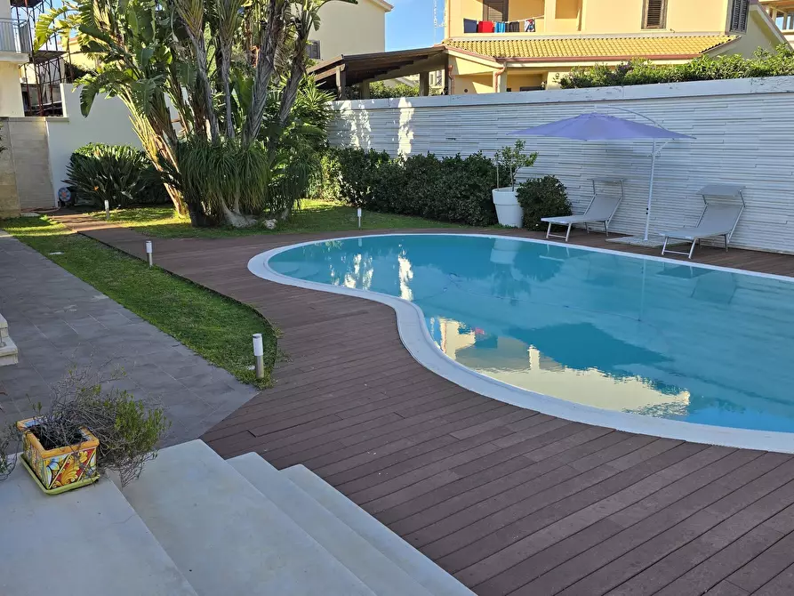 Immagine 42 di Villa in vendita  in Via Monti Nebrodi 64 a Siracusa