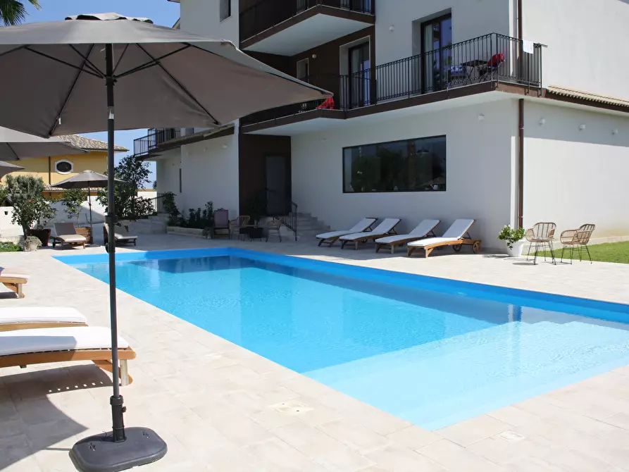 Immagine 1 di Villa in vendita  in Viale Edoardo Garrone 56 a Melilli