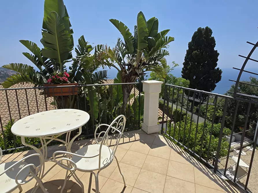 Immagine 76 di Villa in vendita  in c.da mastrissa snc a Taormina