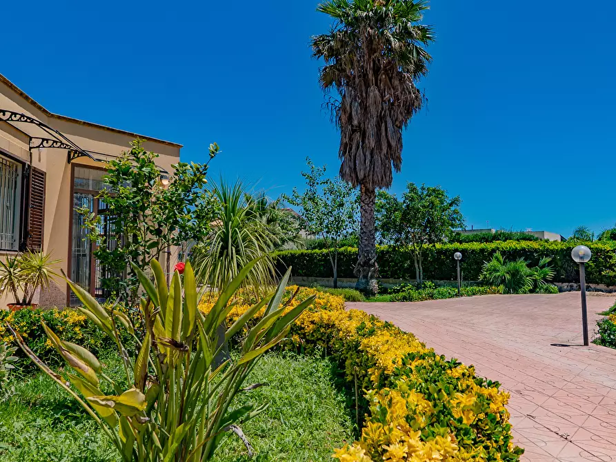 Immagine 55 di Villa in vendita  in Via Olindo Marinelli 66 a Siracusa