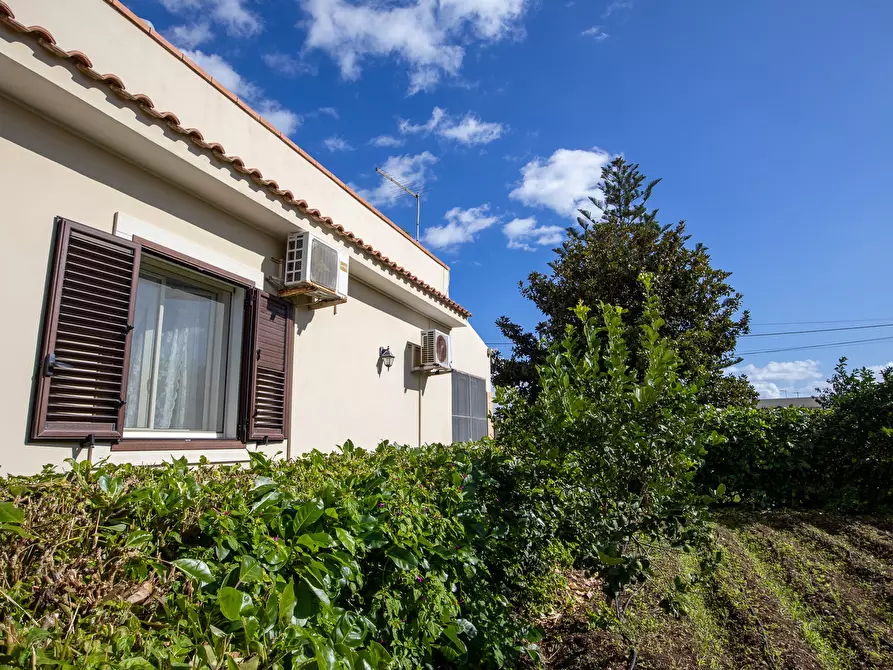Immagine 20 di Villa in vendita  in VIA FILICUDI 34 a Siracusa