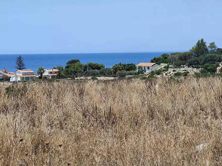 Immagine 12 di Terreno industriale in vendita  in Strada Capo Murro di Porco 234 a Siracusa