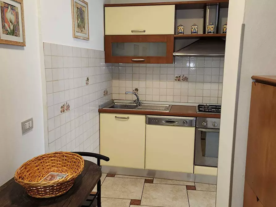 Immagine 33 di Appartamento in vendita  a Viareggio