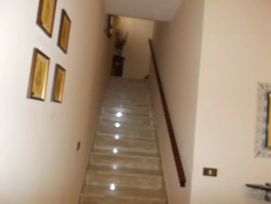 Immagine 3 di Villa in vendita  a Quarrata