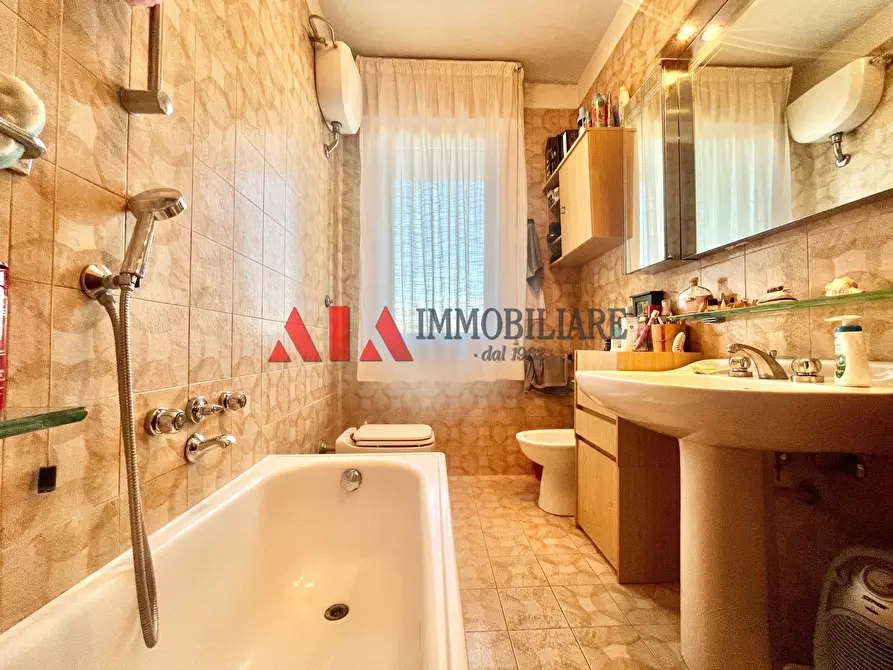 Immagine 26 di Pentalocale in vendita  in Via dei Mugnai a Pontedera