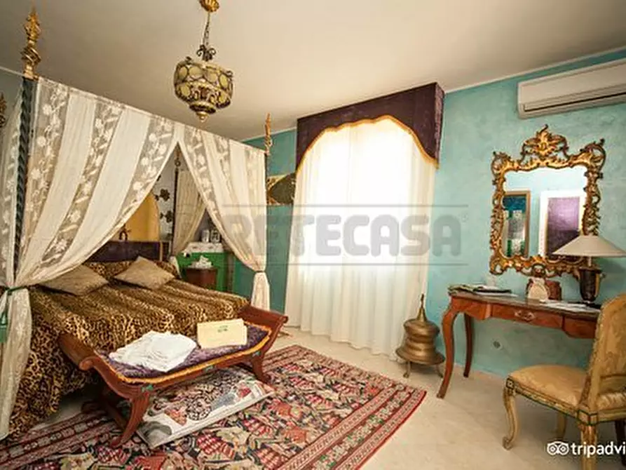 Immagine 42 di Villa in vendita  a Castelvetrano