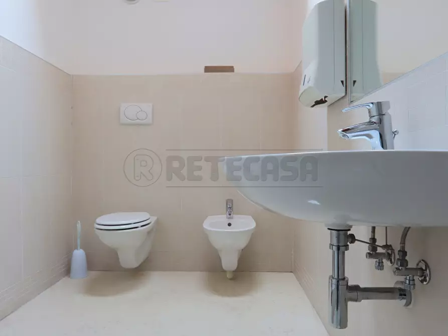 Immagine 8 di Ufficio in affitto  in Via Vittorio Veneto 17 a Camisano Vicentino