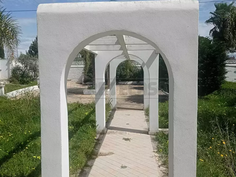 Immagine 26 di Villa in vendita  a Castelvetrano