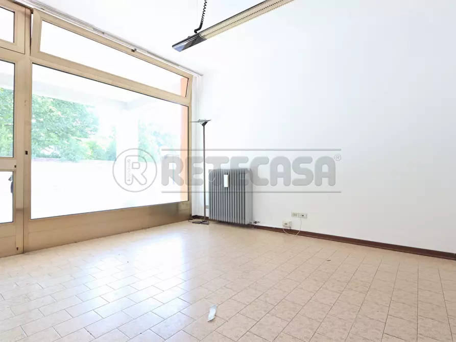 Immagine 4 di Locale commerciale in affitto  a Castegnero