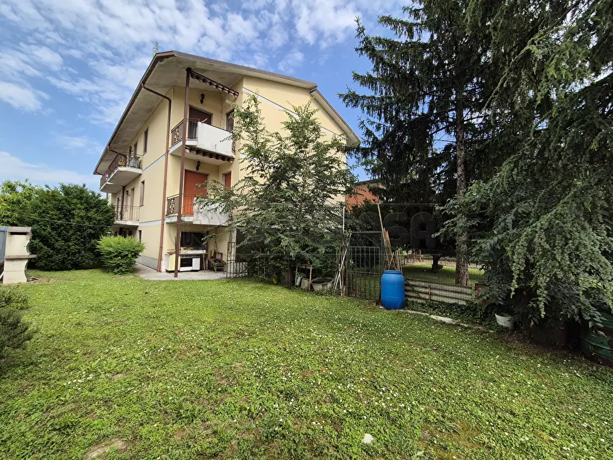 Immagine 14 di Trilocale in vendita  in Via Bergamo a Castelverde