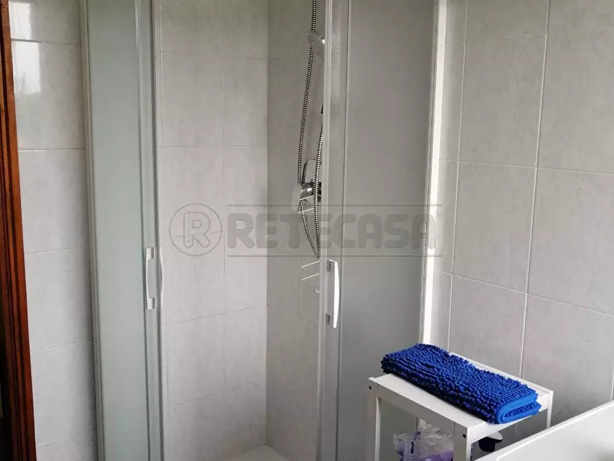 Immagine 15 di Stanza singola in affitto  in Via Montello a Cremona