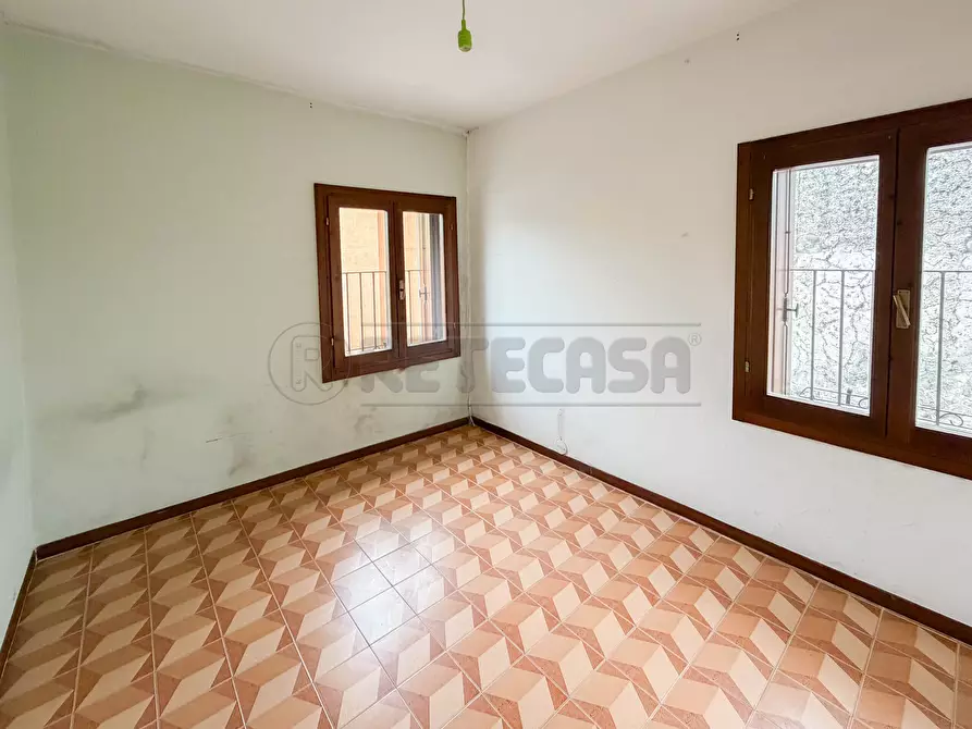 Immagine 30 di Rustico / casale in vendita  in Via Valle a Sovizzo