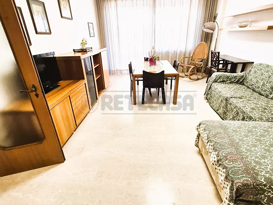 Immagine 23 di Quadrilocale in vendita  in Piazza della Marina 3 a Pescara