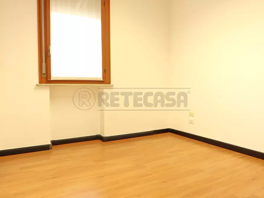 Immagine 4 di Ufficio in affitto  in Contrà San Bortolo 85 a Vicenza