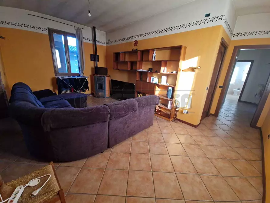 Immagine 2 di Trilocale in vendita  in Via Guglielmo Marconi a Grumello Cremonese Ed Uniti