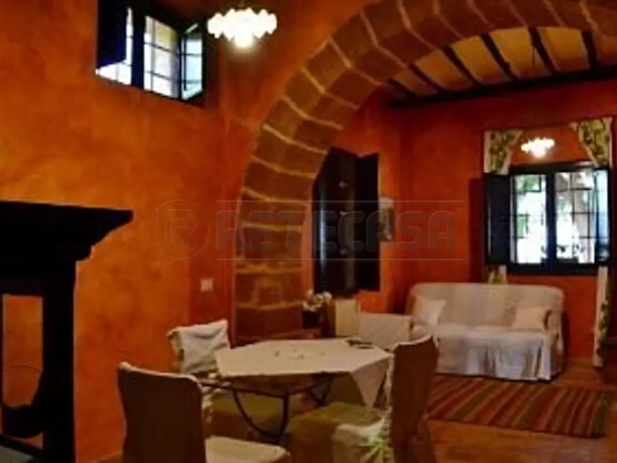 Immagine 12 di Agriturismo in vendita  a Castelvetrano