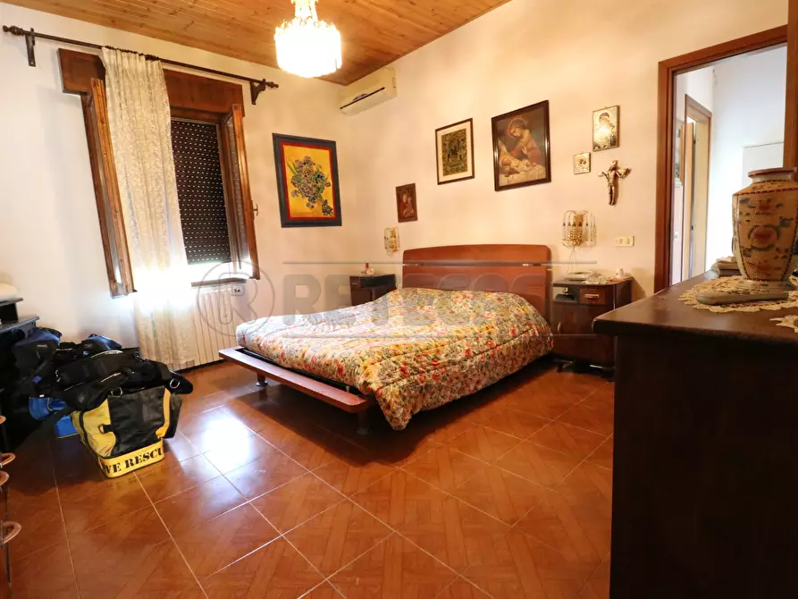 Immagine 14 di Casa indipendente in vendita  a Bondeno