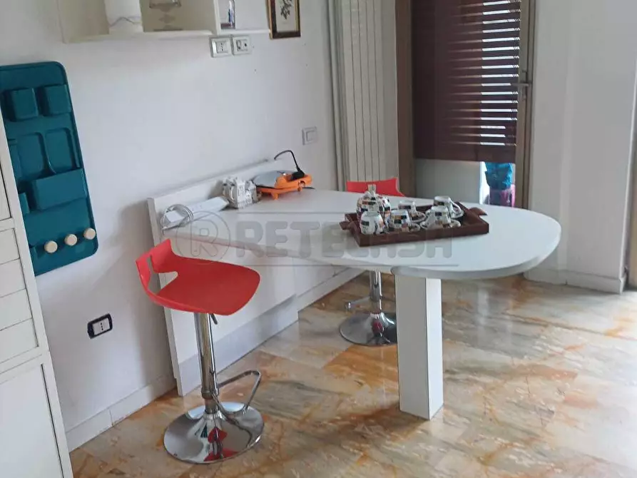 Immagine 24 di Pentalocale in vendita  in Via Pietro del Pezzo 87 a Salerno