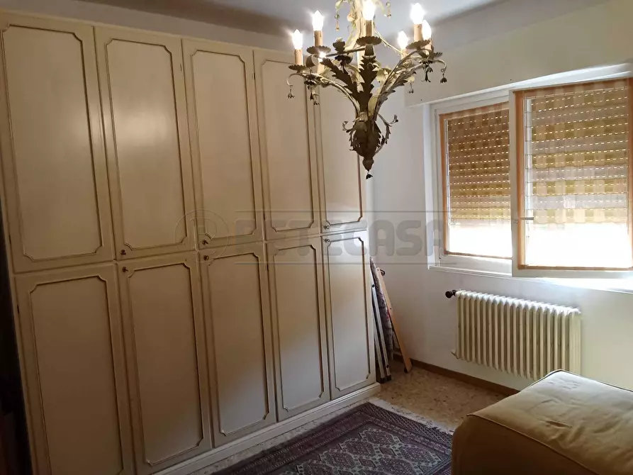 Immagine 25 di Villa in affitto  a Nembro