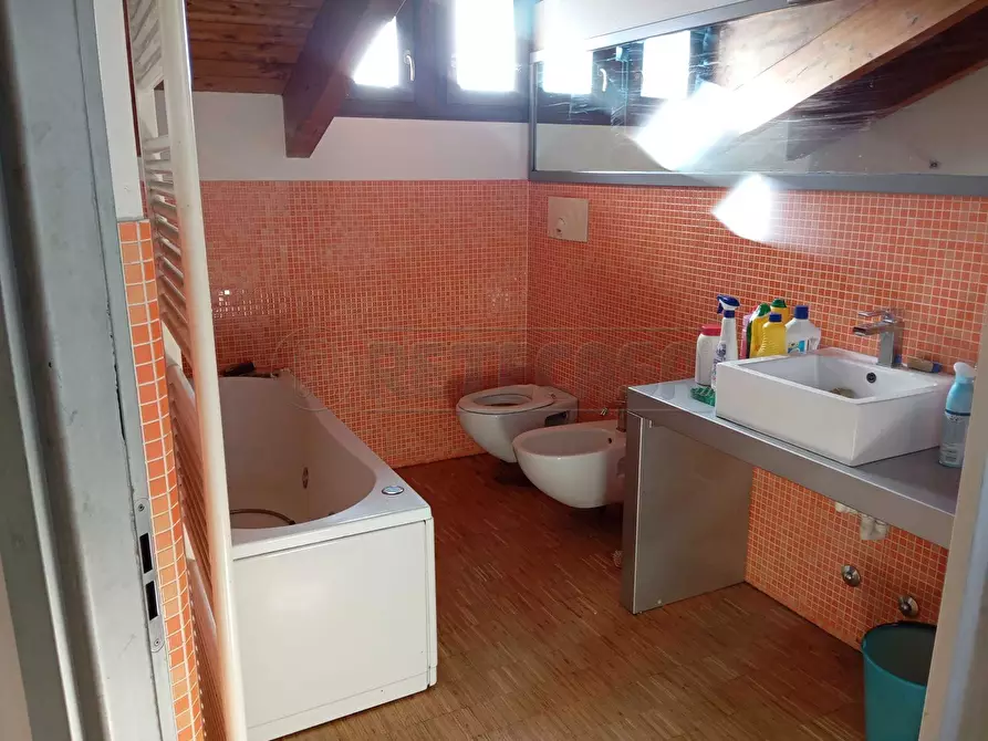 Immagine 11 di Trilocale in vendita  a Bergamo