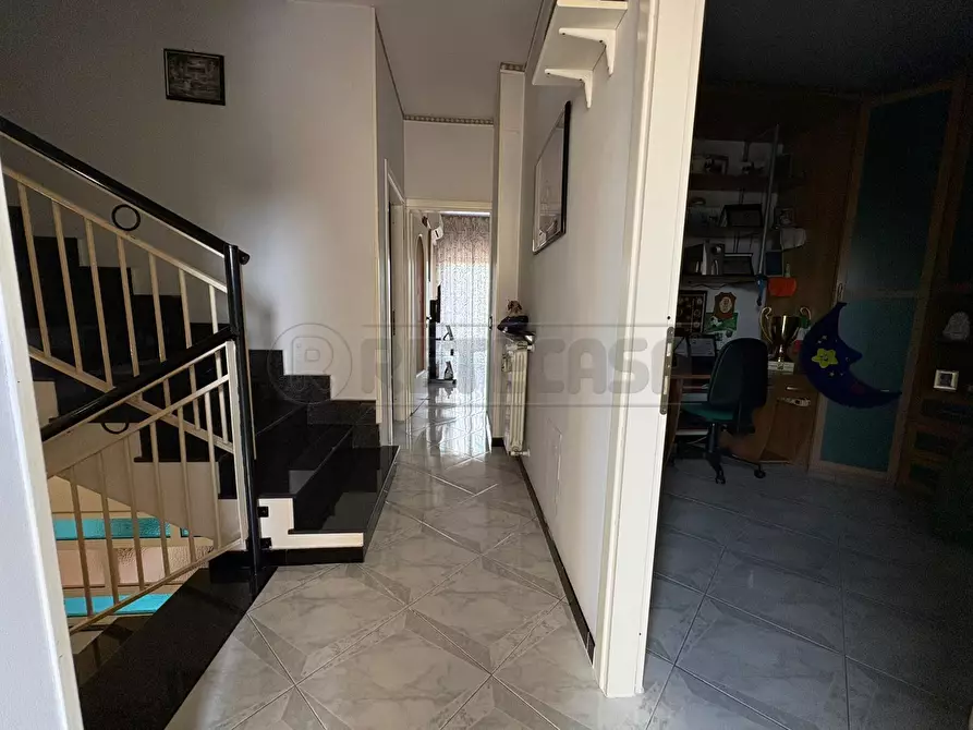 Immagine 21 di Villetta a schiera in vendita  in Via Giudice Falcone a Marcianise