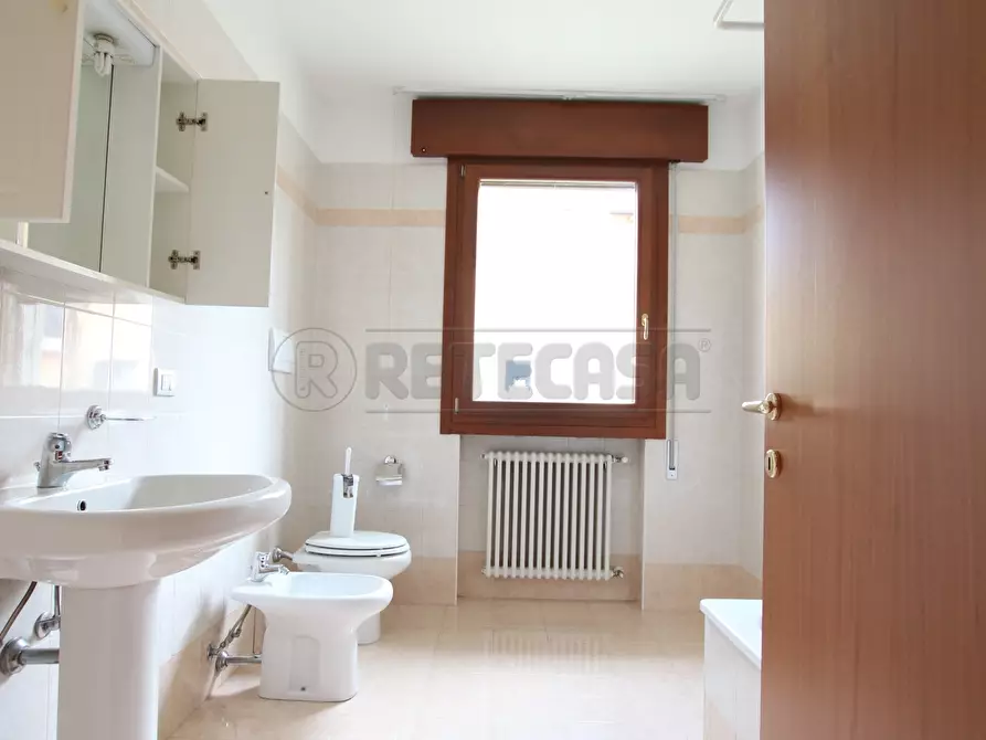 Immagine 17 di Bilocale in vendita  in Via Giovanni Falcone a Barbarano Mossano