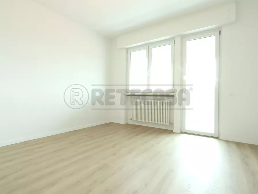 Immagine 30 di Attico in affitto  in Via Cimone 9 a Vicenza