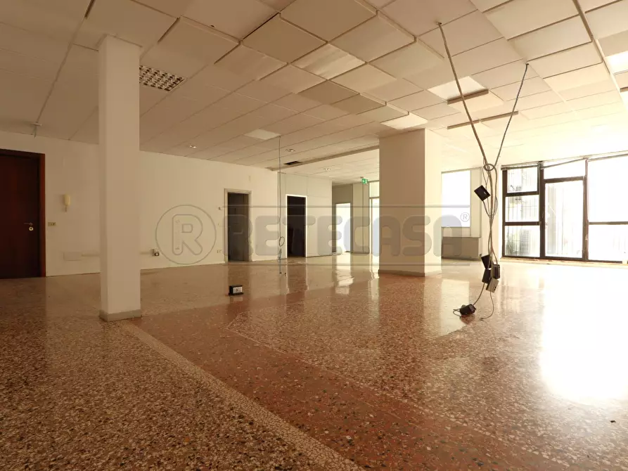 Immagine 46 di Ufficio in affitto  in Corso SS. Felice e Fortunato 3 a Vicenza
