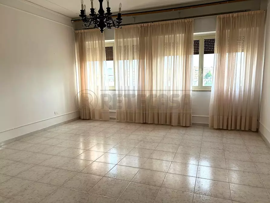 Immagine 17 di Trilocale in vendita  in viale Della Regione 54 a Caltanissetta