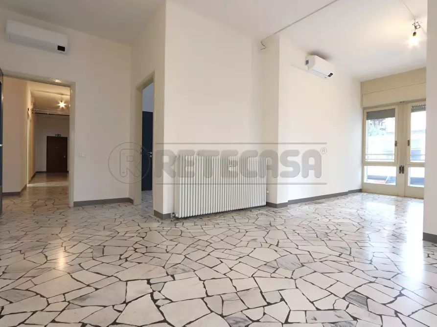 Immagine 49 di Ufficio in affitto  in Viale Milano 56 a Vicenza