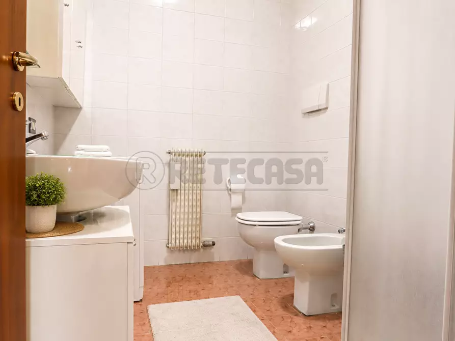 Immagine 6 di Appartamento in affitto  in Via Dossetti a Monticello Conte Otto