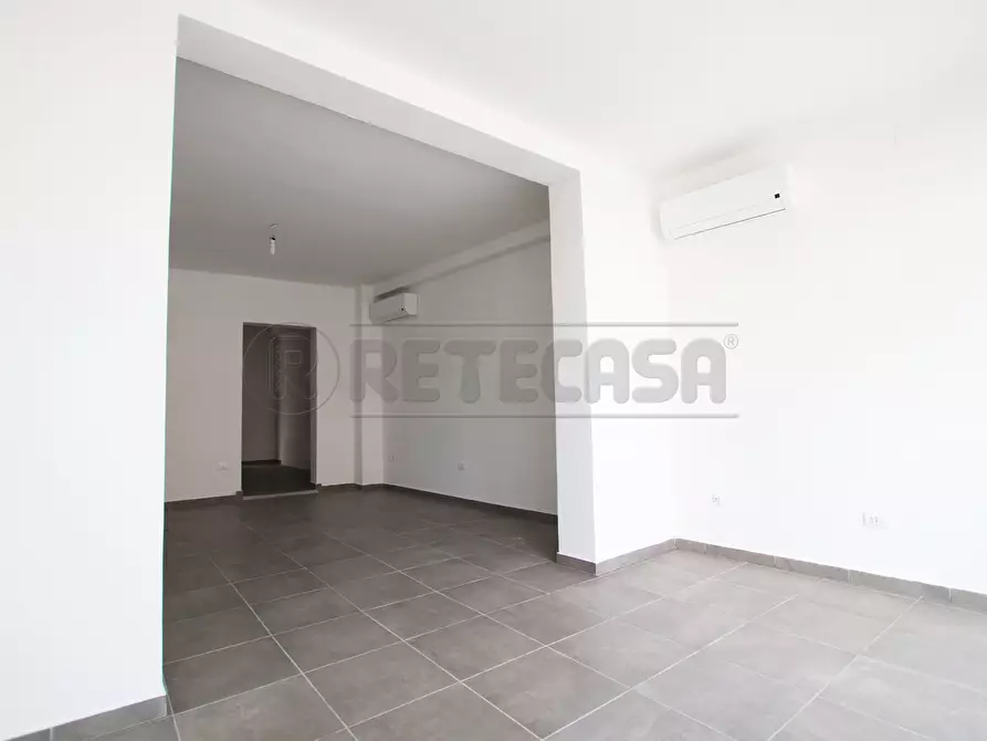 Immagine 6 di Locale commerciale in affitto  in viale riviera berica 451 a Vicenza