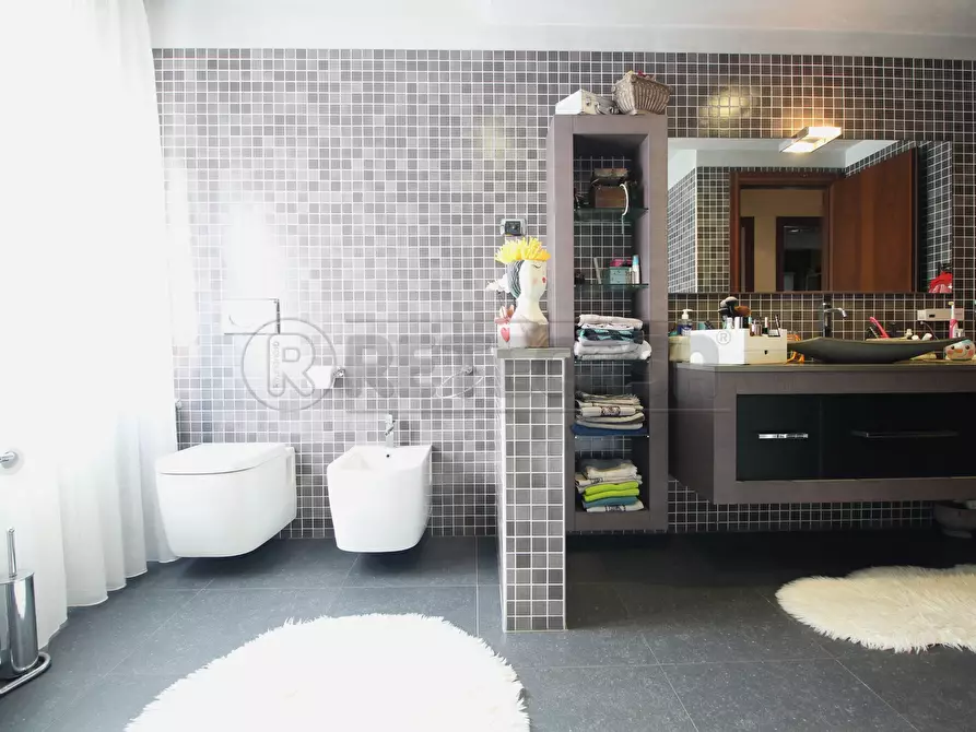 Immagine 19 di Appartamento in vendita  in VIALE DELL'INDUSTRIA 17 a San Giovanni Ilarione