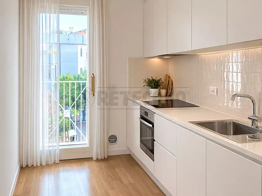 Immagine 1 di Bilocale in vendita  in Via G. E. di Velo a Vicenza