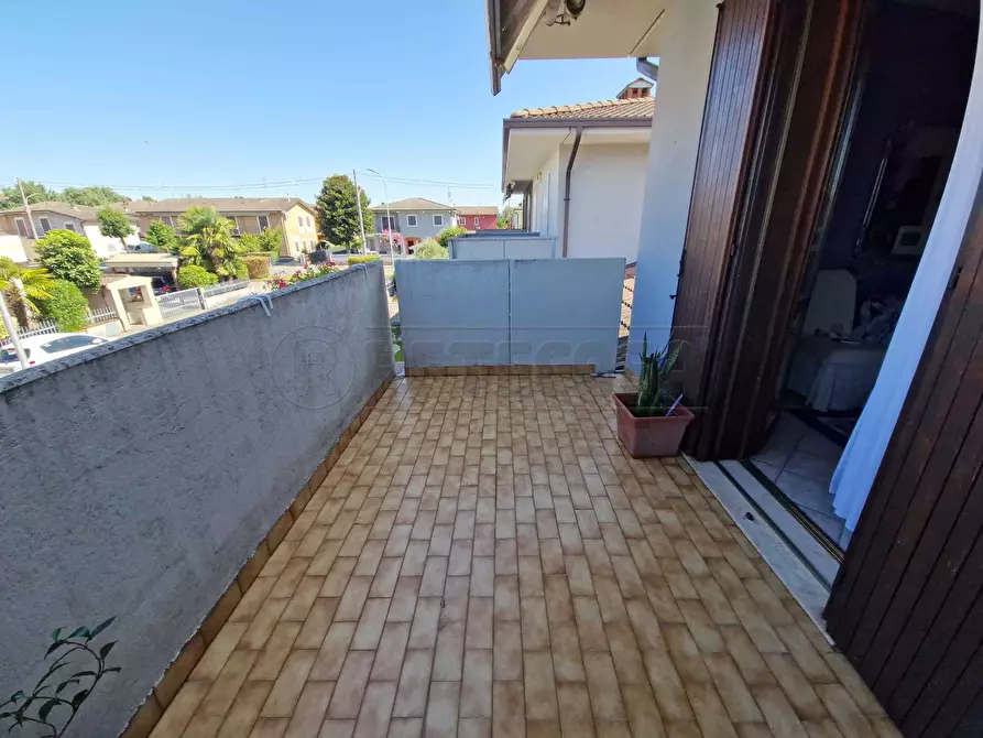 Immagine 13 di Villetta a schiera in vendita  in Via Boldori Attilio a Olmeneta