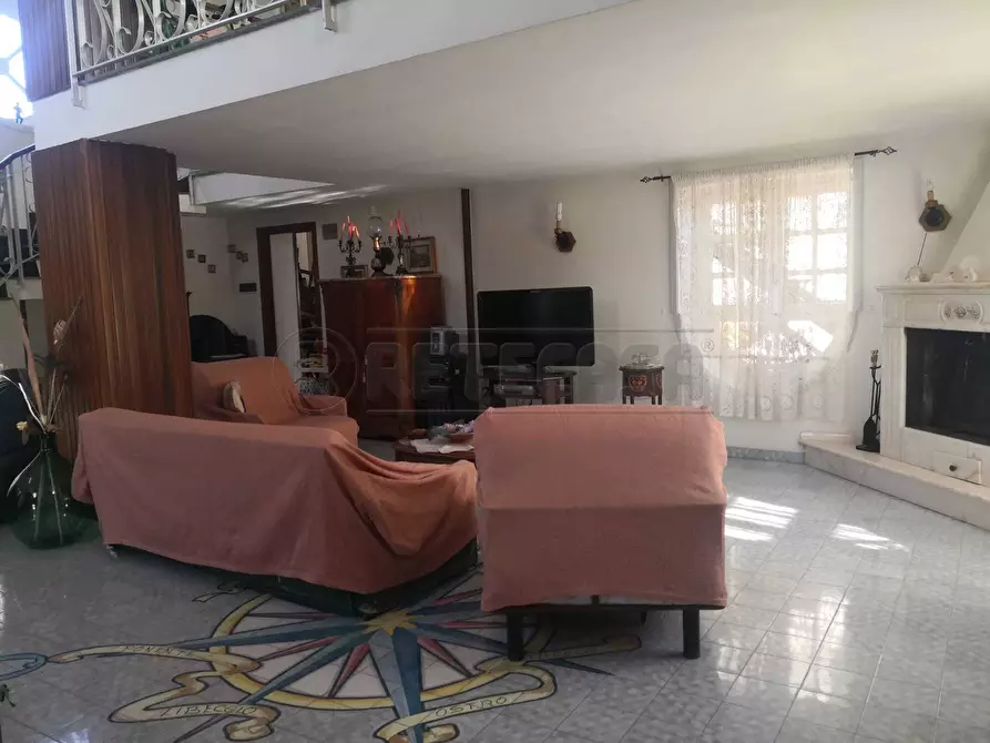 Immagine 23 di Villa in vendita  in Viale Cimabue 33 a Castel Volturno