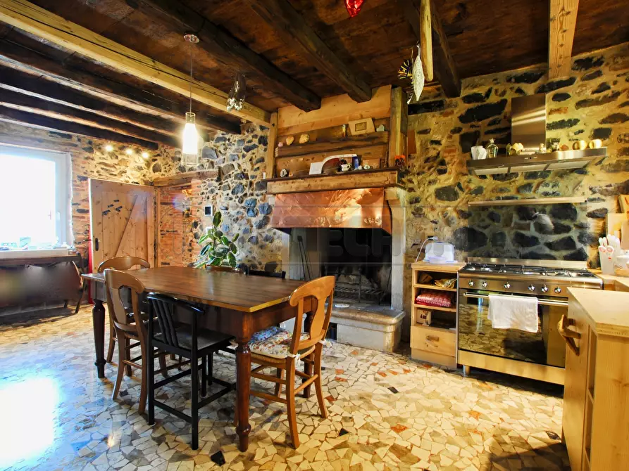 Immagine 15 di Villa in vendita  in Piazza Roma 36 a Brogliano