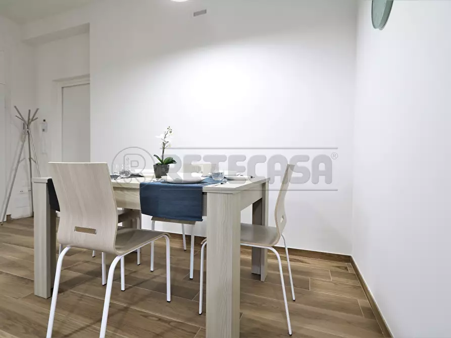 Immagine 34 di Stanza singola in affitto  a Vicenza