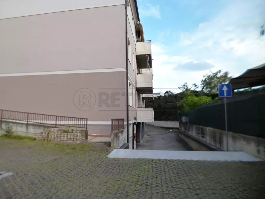 Immagine 15 di Bilocale in affitto  in Via delle Fontanelle 10 a San Bonifacio