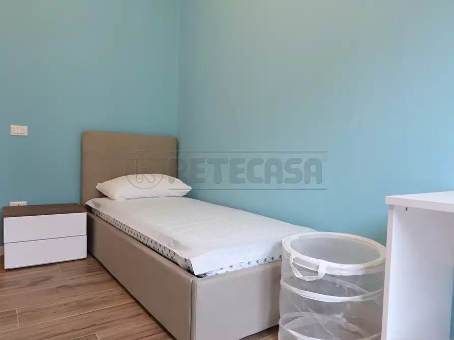 Immagine 29 di Stanza singola in affitto  a Vicenza
