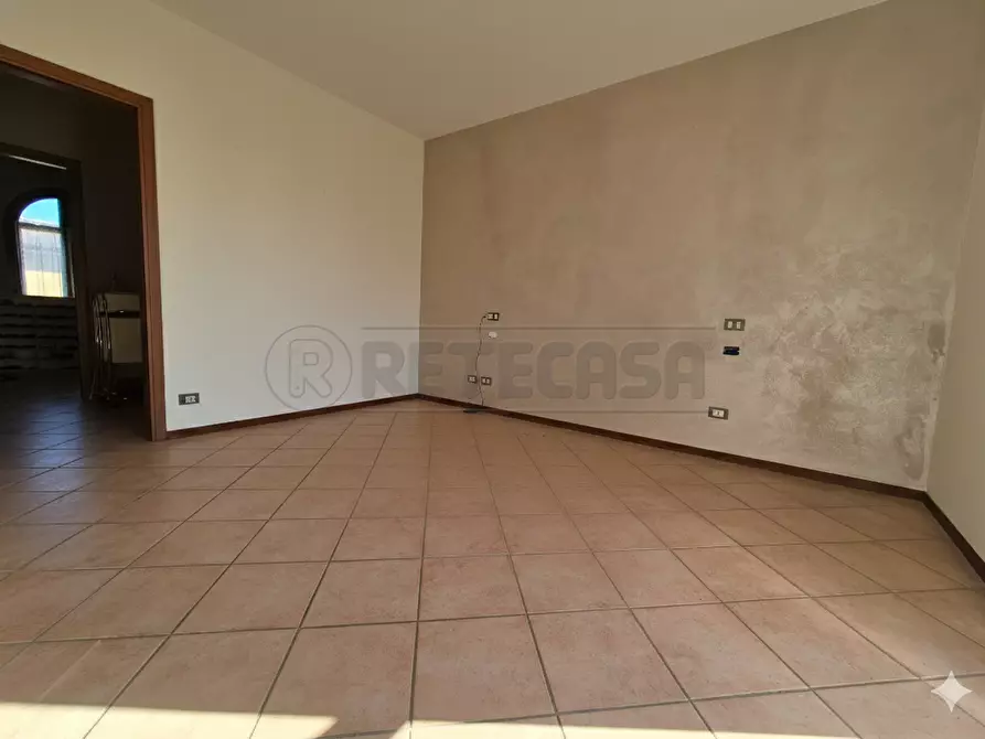 Immagine 13 di Villetta a schiera in vendita  in Via Arno a Sesto Ed Uniti