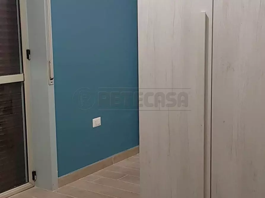 Immagine 7 di Bilocale in affitto  in Viale Carlo III a Caserta