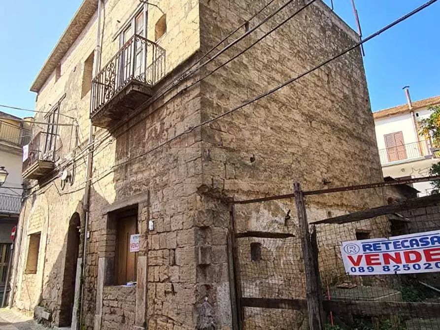 Immagine 5 di Casa indipendente in vendita  a Mercato San Severino