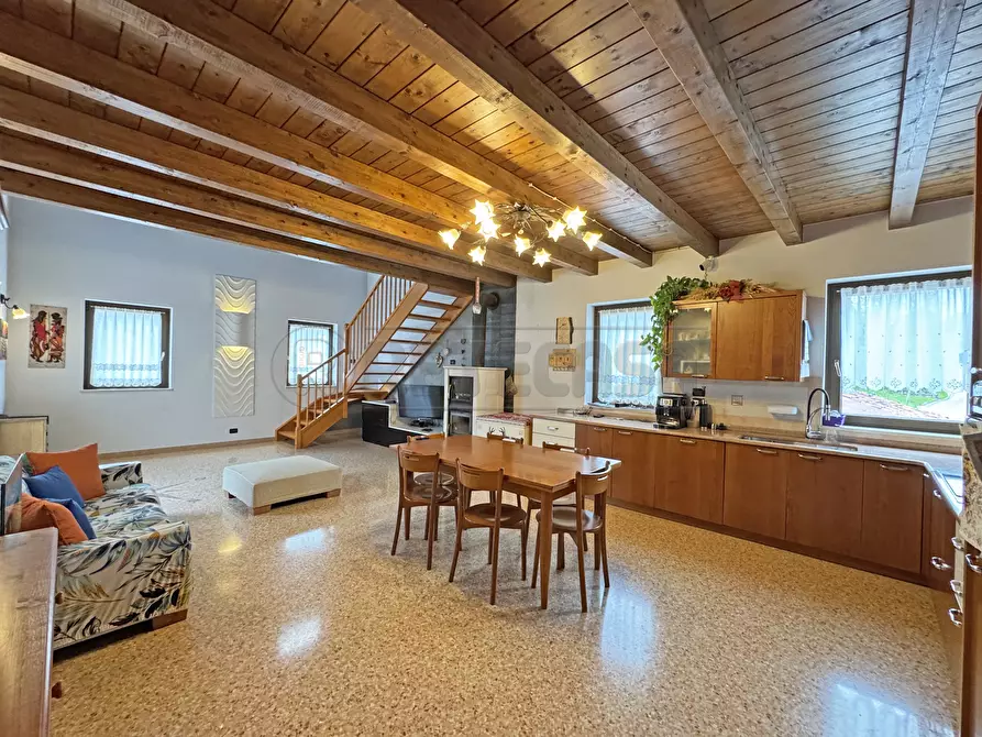 Immagine 4 di Casa indipendente in vendita  in Contrada Maso di Cerealto 1 a Valdagno
