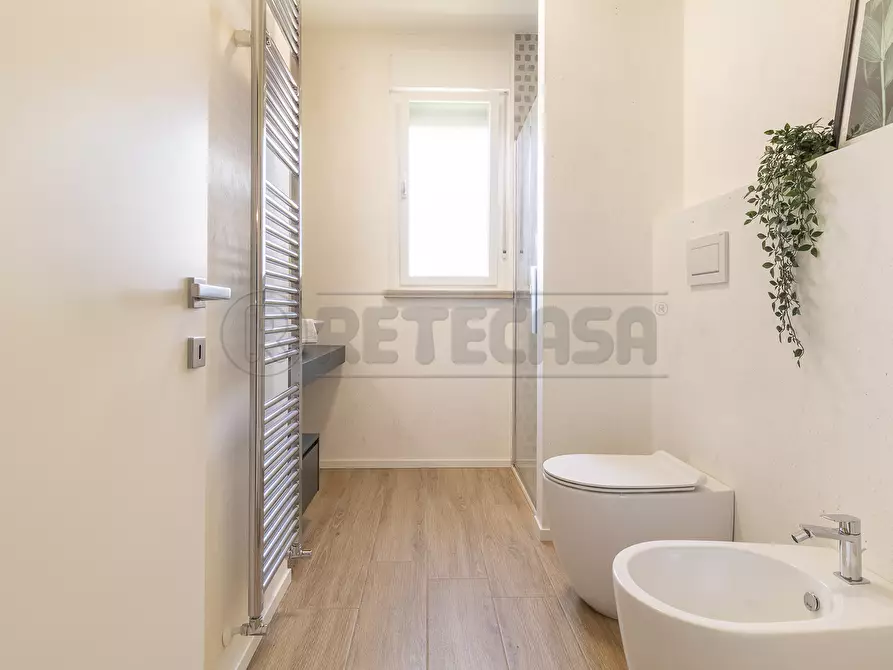 Immagine 23 di Trilocale in vendita  in Via Monte di Pietà 1 a Pozzoleone