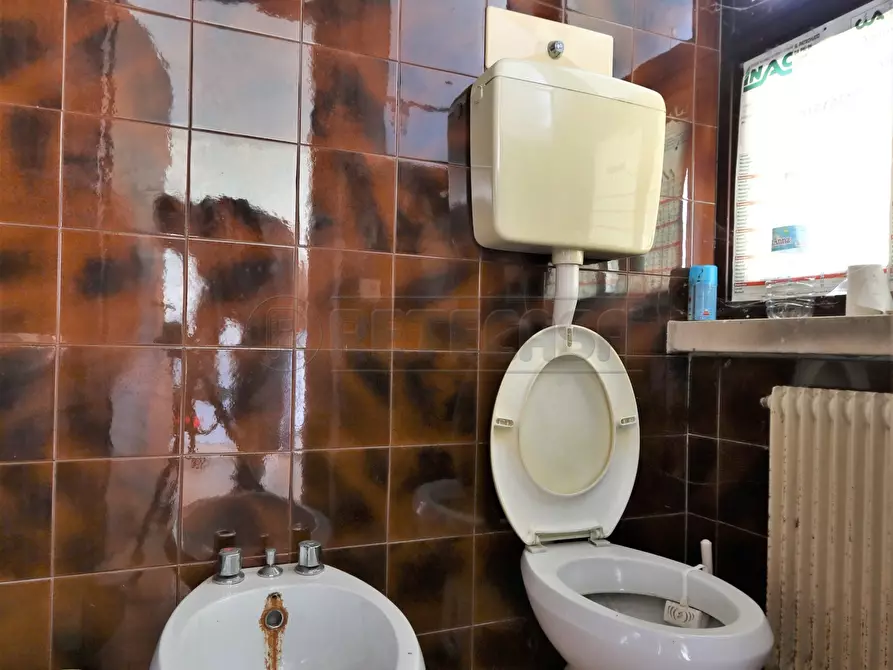 Immagine 10 di Ufficio in affitto  a Camisano Vicentino