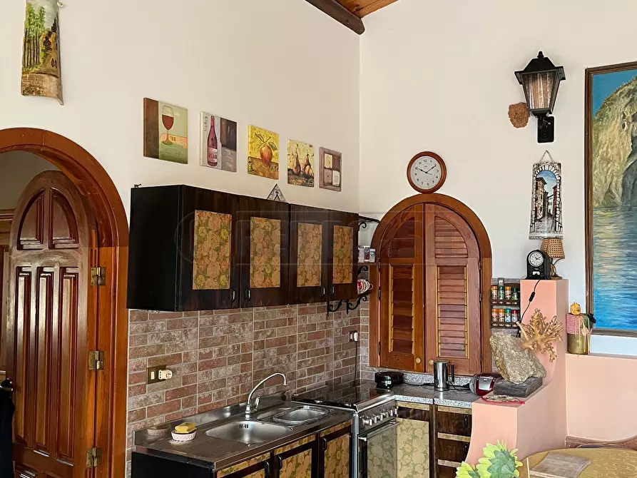 Immagine 3 di Villa in vendita  a Castellammare Del Golfo