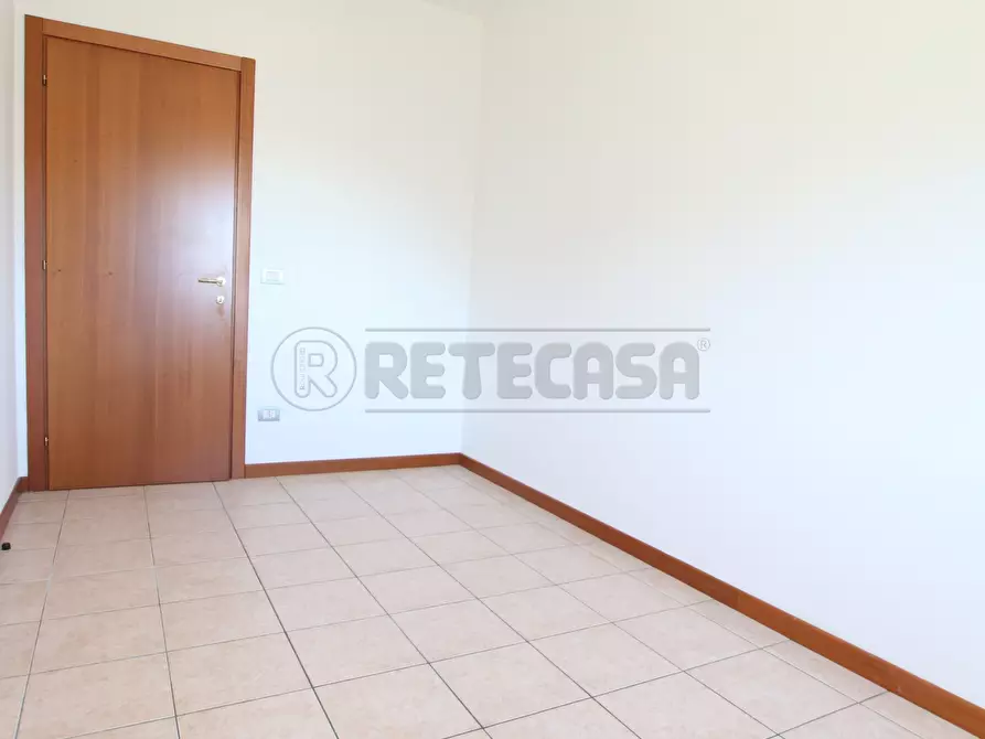 Immagine 9 di Bilocale in vendita  in Via Giovanni Falcone a Barbarano Mossano